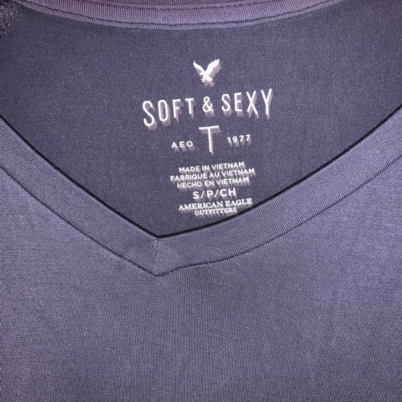 Navy tee shirt - Picture 2 of 2